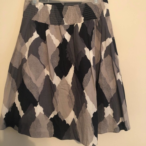 Mossimo EUC skirt with pockets - Picture 3 of 3